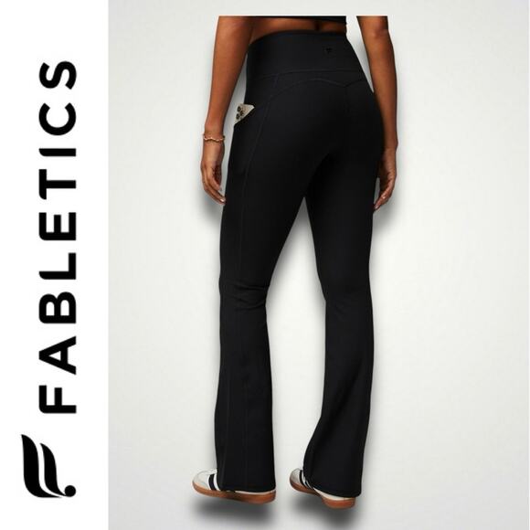 Fabletics NEW Oasis Rib HW Crossover Kick Flare Black Medium - Picture 2 of 4